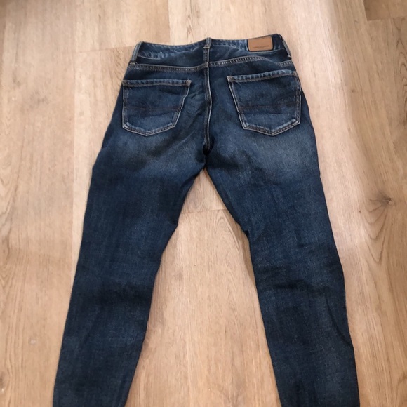 AE Distrssed Boyfriend Jeans - Picture 2 of 3